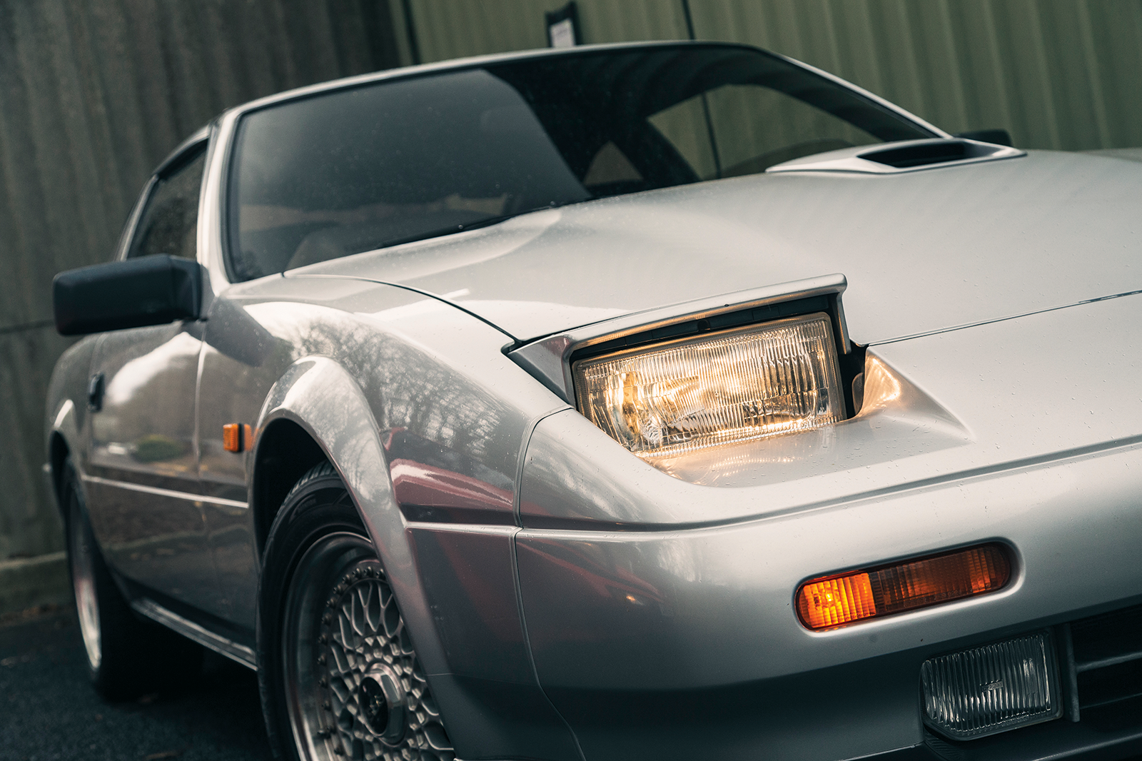 Mitsubishi Starion EX vs Nissan Fairlady 200ZR: the forbidden Z